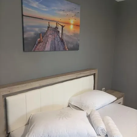 Casa Katiusa 펜션 주릴로브카